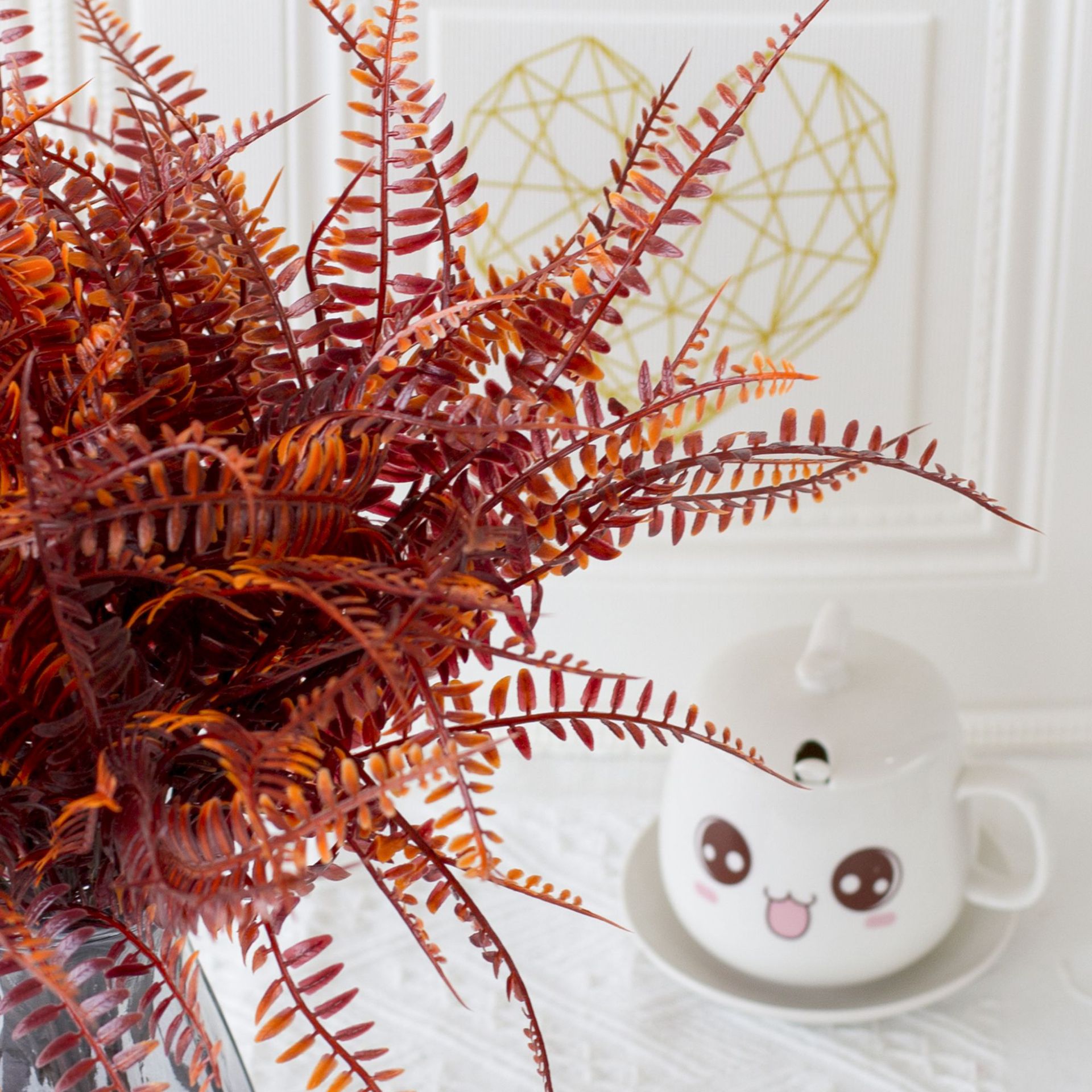 Picture of Artificial flowers seven-pronged Persian grass leaves Boston ferns ferns indoor and outdoor flowers