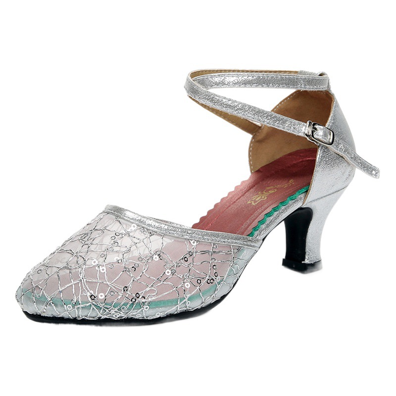 New Latin dancing shoes female adult square dancing shoes ballroom dancing shoes sandals manufacturers a generation of hair
