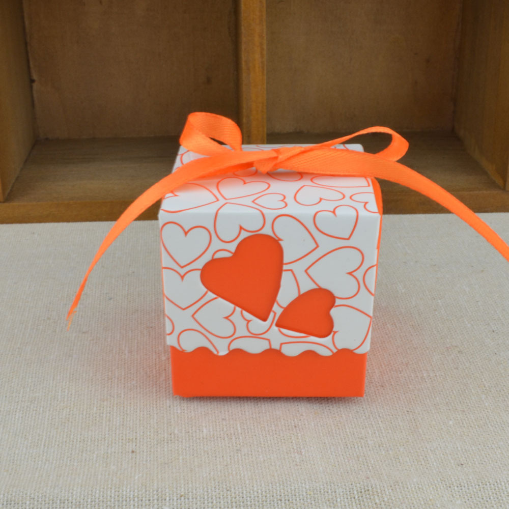 Picture of Korean-style hollow double love candy box wholesale wedding gift candy box candy box baby birthday gift box