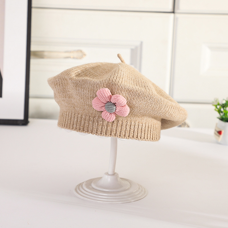 Picture of Baby Hat Autumn and Winter Women's Baby Cute Flower Beret Children's Wool Hat Girls' Knitted Painter Hat Trendy
