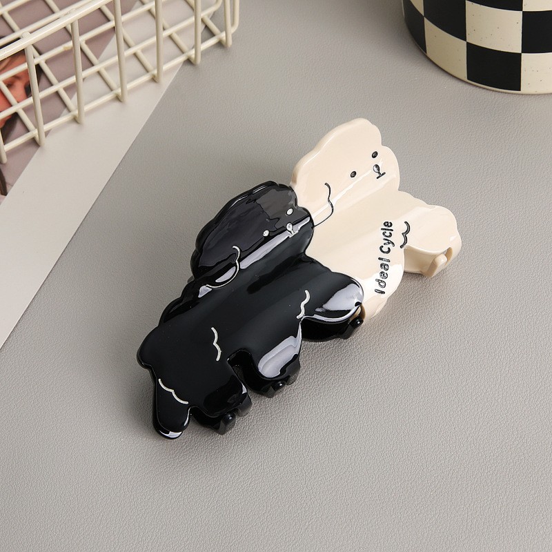 Picture of Tulip Cherry Grab Clip Premium 2024 New Maillard Grab Clip Cute Dalmatian Shark Clip Hair Accessories