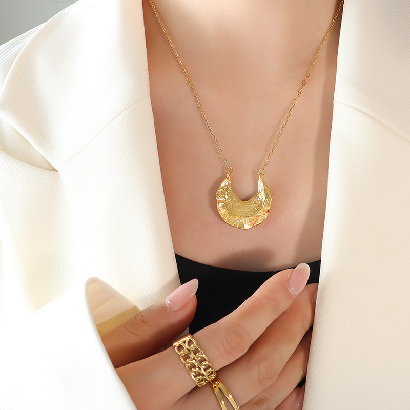 European and American Special-shaped Irregular Hammered Necklace Personalized Neutral Wind Ear Buckle Titanium Steel Plated 18K True Gold Jewelry Set