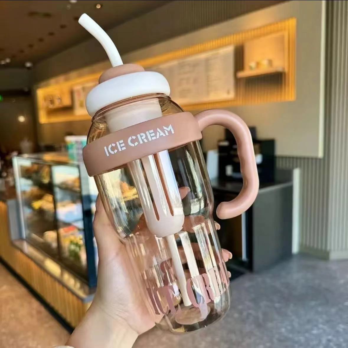Picture of Net red belly cup high color value large capacity handle cup summer ice cup plastic straw cup 2025 new