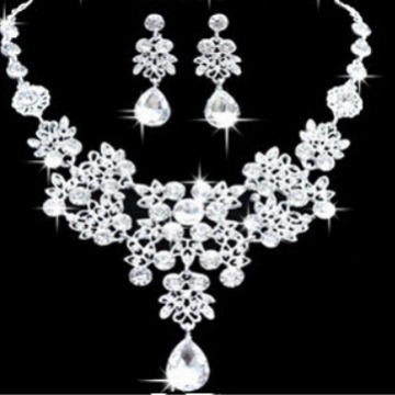 AliExpress network jewelry flash Diamond popular elements wedding wedding bride jewelry set Yiwu jewelry wholesale