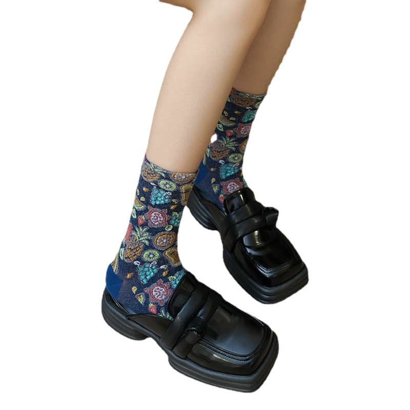 Ethnic style floral socks women's mid-calf pile socks autumn and winter Korean style Mori retro artistic South Korea high-top Japanese style women's