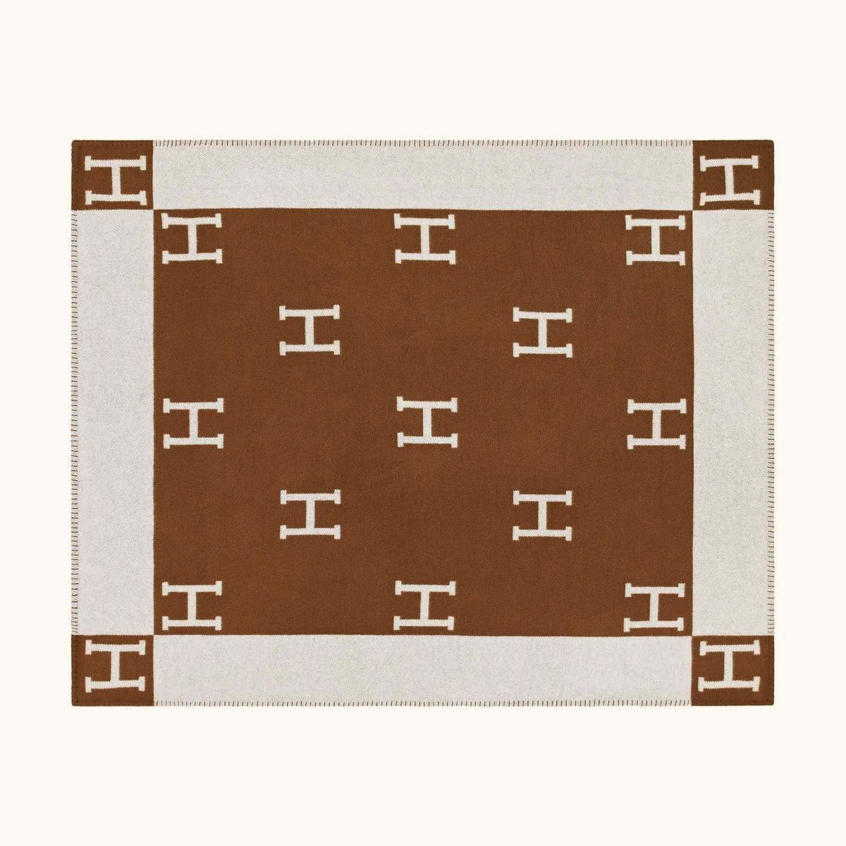 Picture of Cross-Border Amazon Fleece Blanket Single Blanket Air Conditioning Blanket Sofa Cover Blanket Nap Blanket H Letter Aviation Flight Blanket