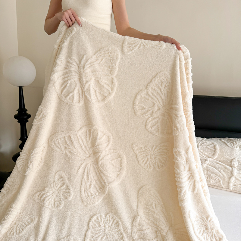Picture of Taff velvet blanket butterfly nap blanket flannel blanket gift blanket air conditioning blanket foreign trade blanket wholesale