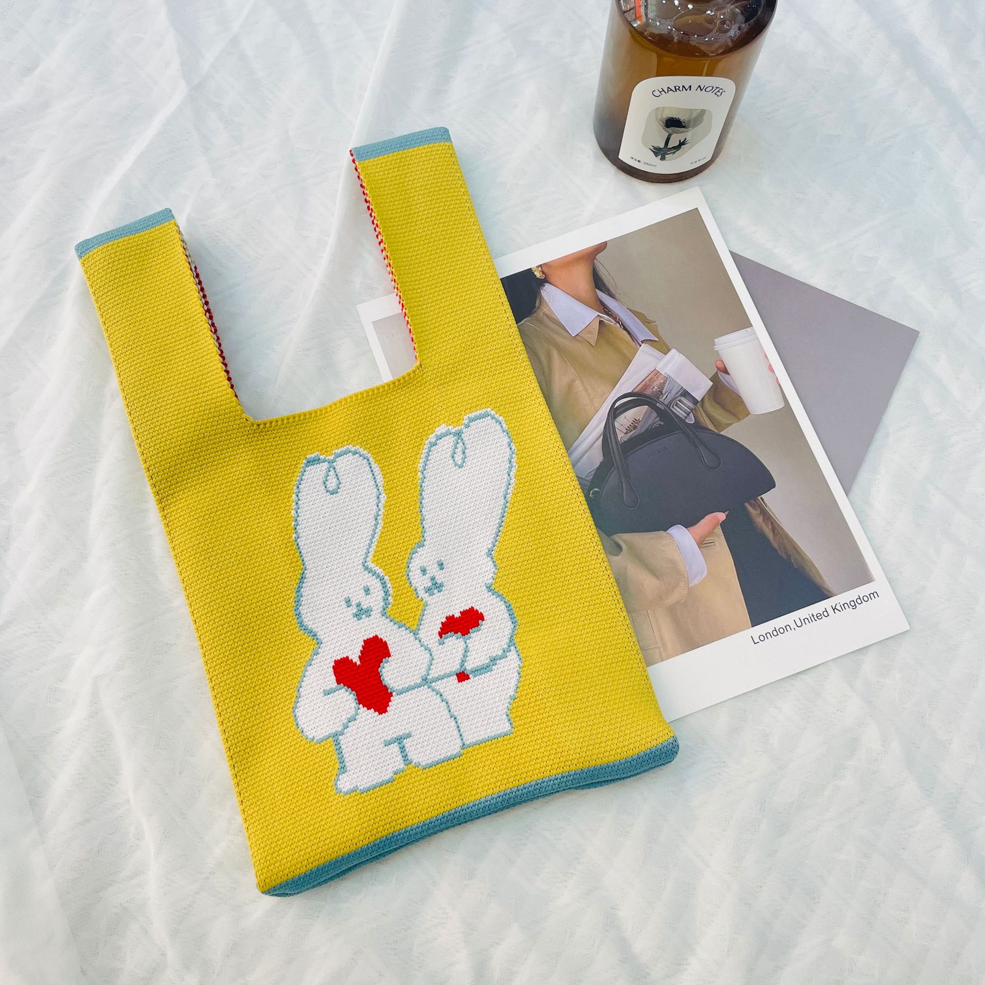 Picture of Rabbit Wedding Candy Bag Knitted Bag Women's K-Style Versatile Street Pink Handbag Wrist Bag Tote Bag Women's Bag Trendy