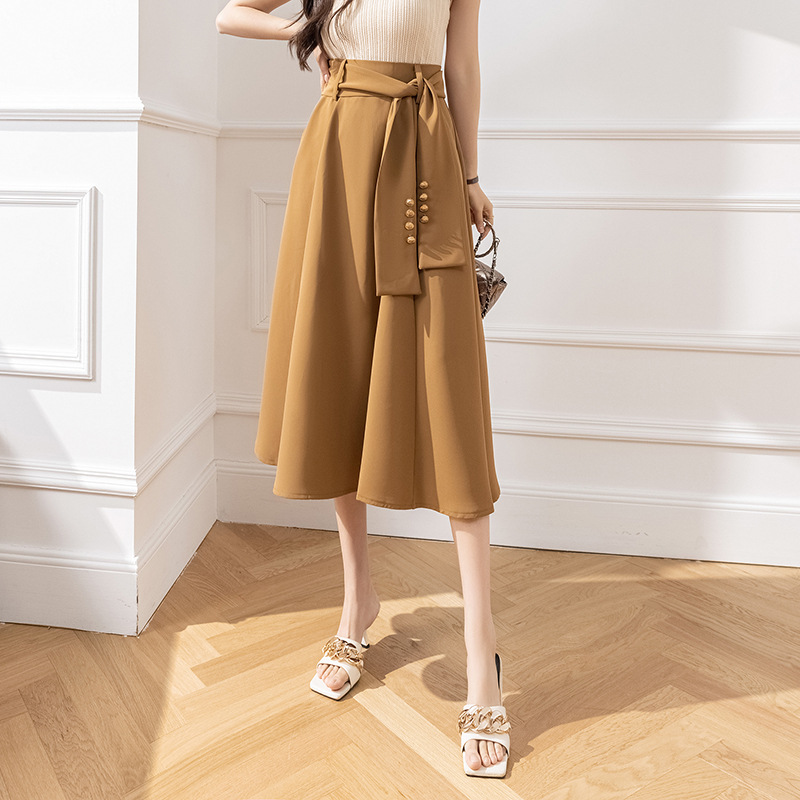 Picture of Hepburn Style High-Waisted Umbrella Skirt 2024 New Slimming Look A-Line Skirt Fashionable Elegant Covering the Crotch Mid-Length Skirt