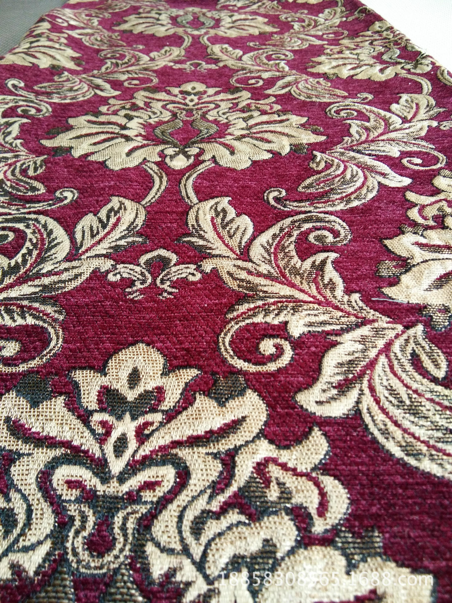 Yarn-dyed jacquard decorative cloth chenille sofa cushion fabric European-style large flower home textile fabric