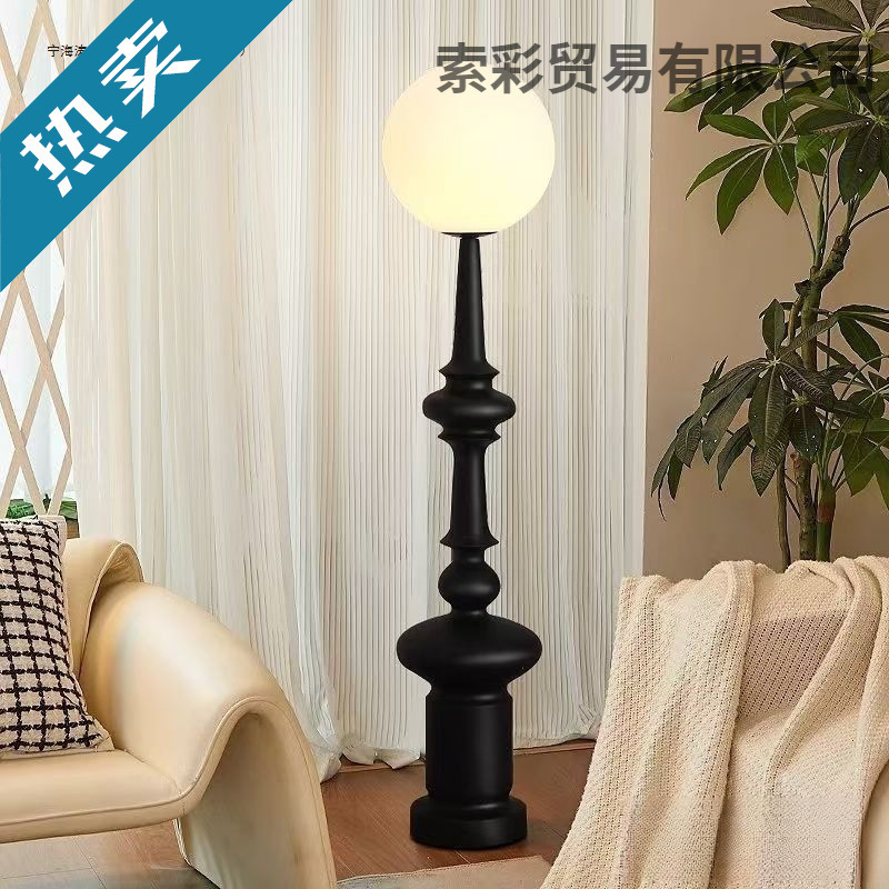French vintage Roman column floor lamp, living room sofa, minimalist decorative lamp, high-end bedroom upright atmosphere table lamp