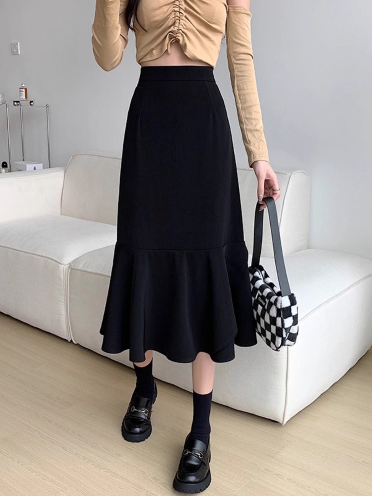 High Waist Hip Covering Black Skirt Women's plus size chubby girl Slim Hip Skirt Hepburn Style Spring Suit Fishtail Skirt