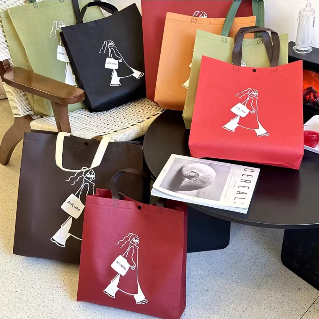 Hidden Buckle Non-Woven Clothing Packaging Bag Customized High-End Handbag Wholesale Exhibition Advertising Large Bag with Logo Printed