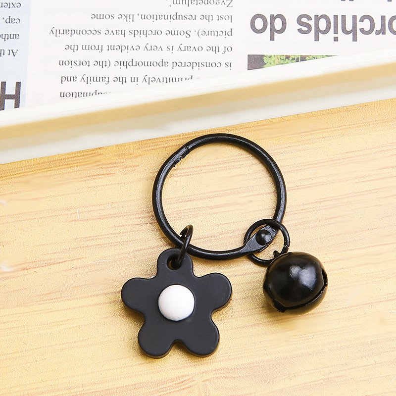 Picture of Korean Style Hyun-a Small Fresh Color Small Flower Bell Keychain Tanabata Gift Key Ring Bag Women's Hanging Accessories
