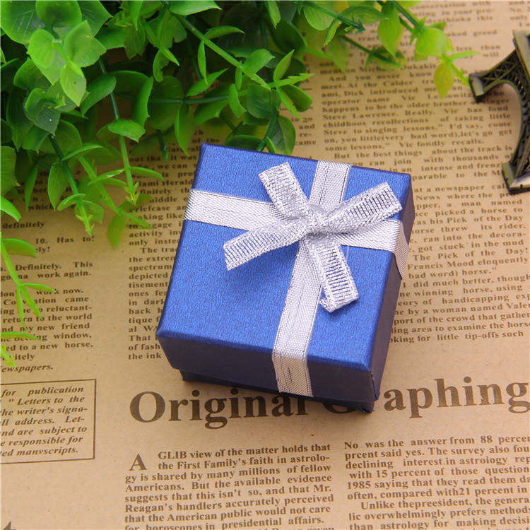 Picture of Spot Wholesale Pearlescent Lani Pattern Ring Box Heaven and Earth Cover Jewelry Carton Earrings Jewelry Packaging Box Manufacturer