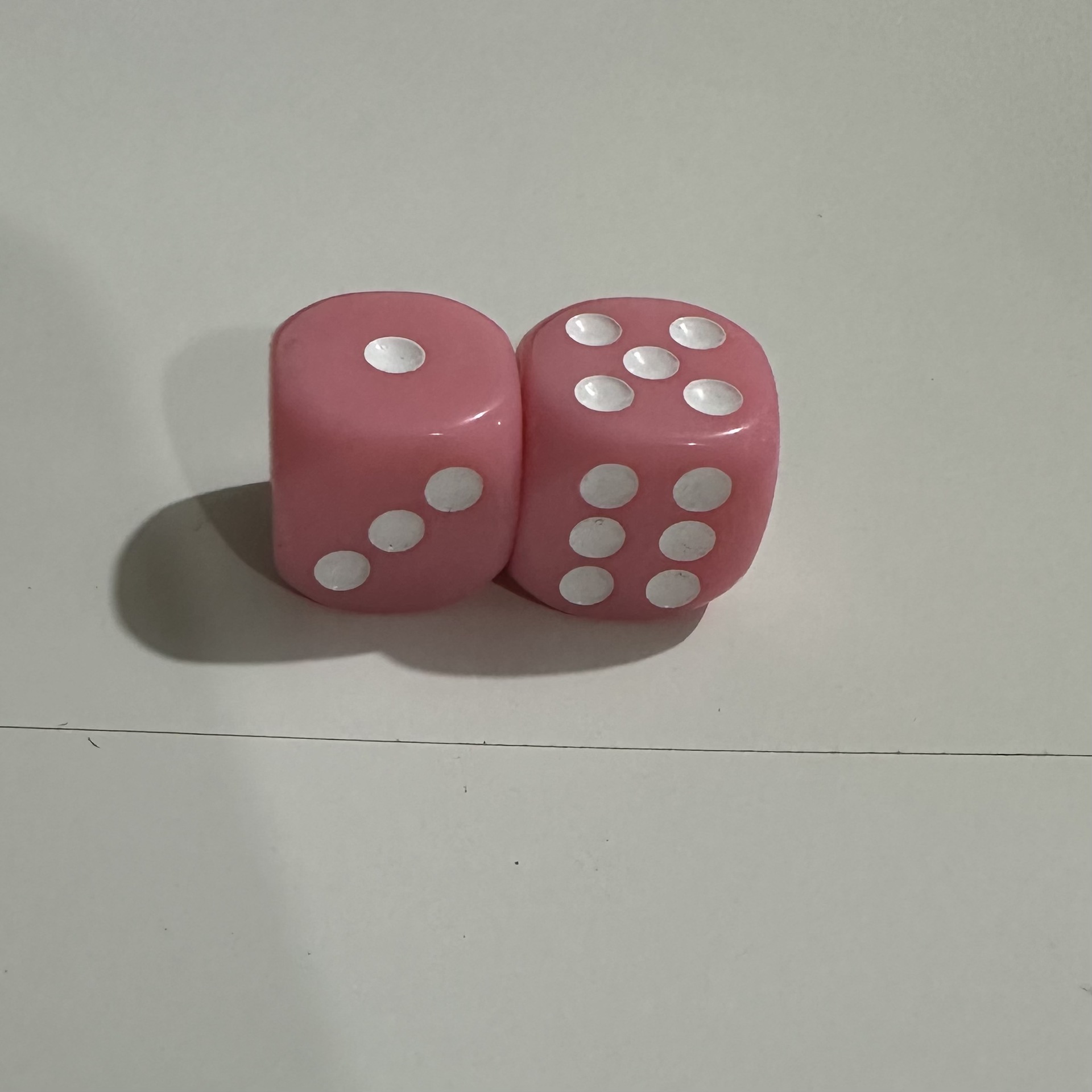 Picture of Yiwu Dege leisure and entertainment supplies 16mm acrylic solid color dice color complete
