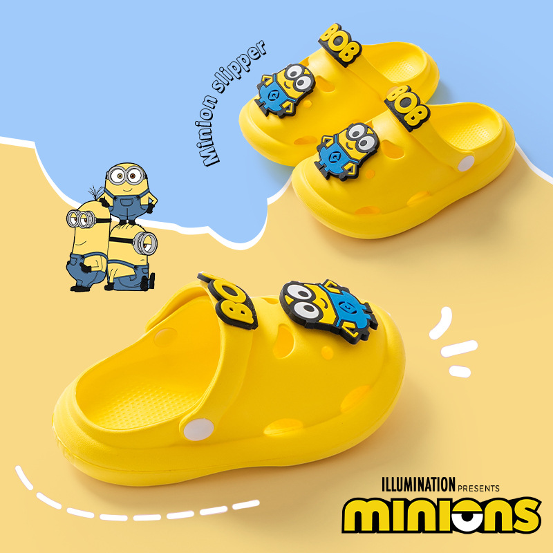 Genuine Minions Cartoon Hole Shoes Non-Slip Children's Slippers Summer EVA Shoes for Baby Parent-Child Beach Shoes
