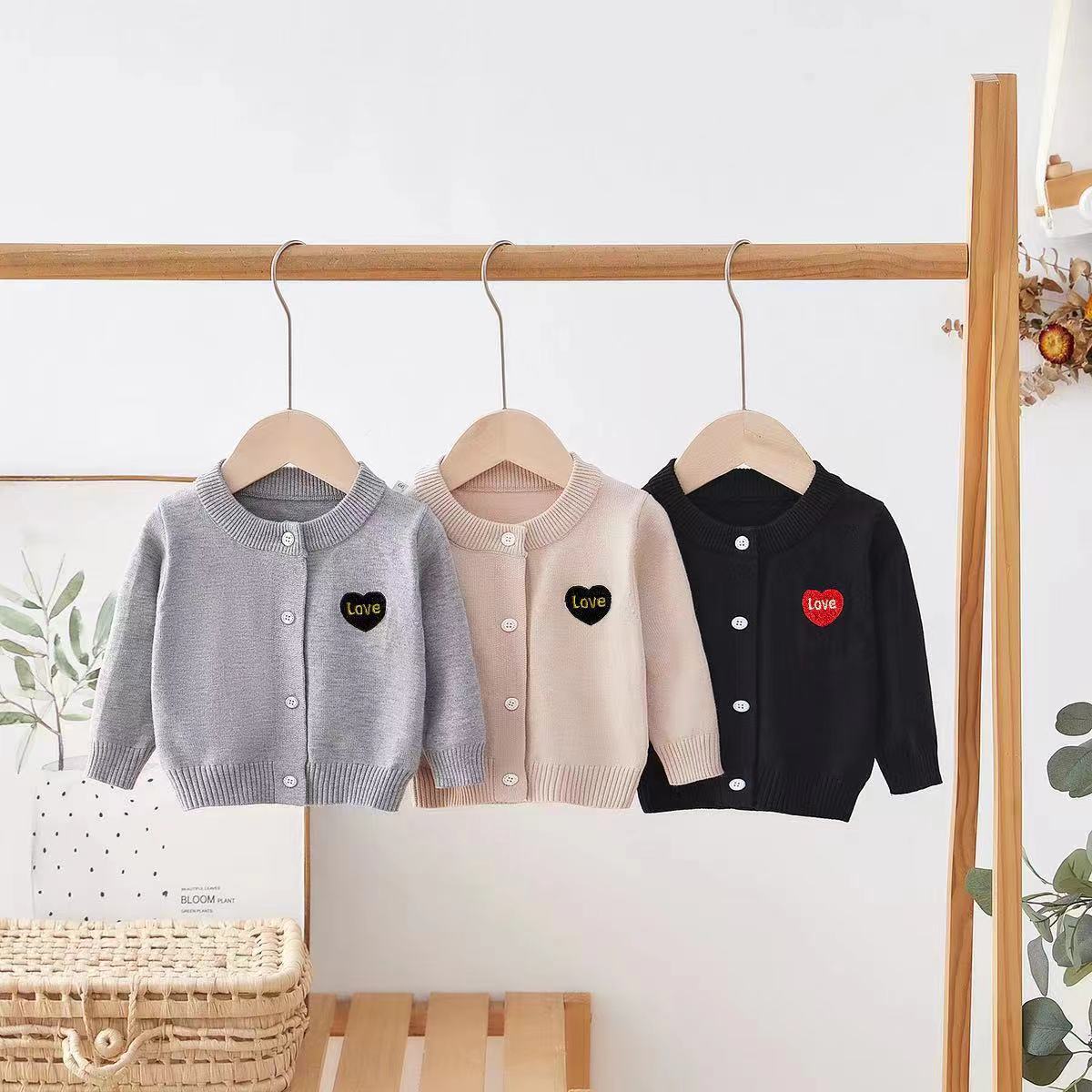 Live Supply 2025 New Children's Sweater Spring Baby Round Neck Pure Color Outwear Girls Cotton Knitted Cardigan