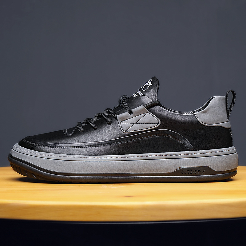 Picture of Clown Shoes Men's Leather Spring Sports Trendy Korean Style Men's White Low-Top Casual Sneakers White Shoes Men's Breathable
