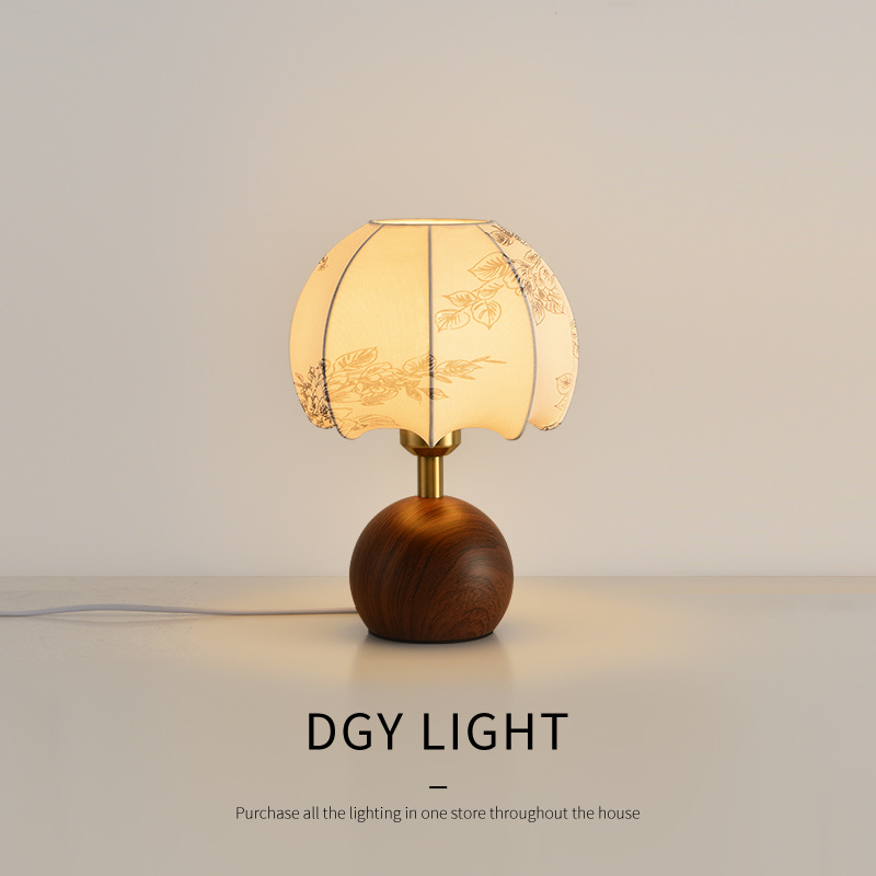 Grand View Garden Night Light New Retro Living Room Study Decorative Lamp Minimalist Creative Homestay Atmosphere Bedroom Bedside Lamp