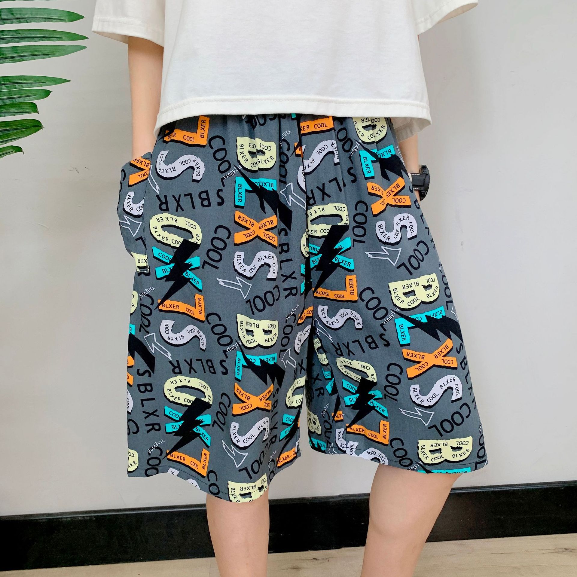Picture of Cotton Silk Pajama Pants Men's Summer Thin Large Size Loose Shorts Casual Breathable Floral Pants Outer Wear Five-Point Beach Pants