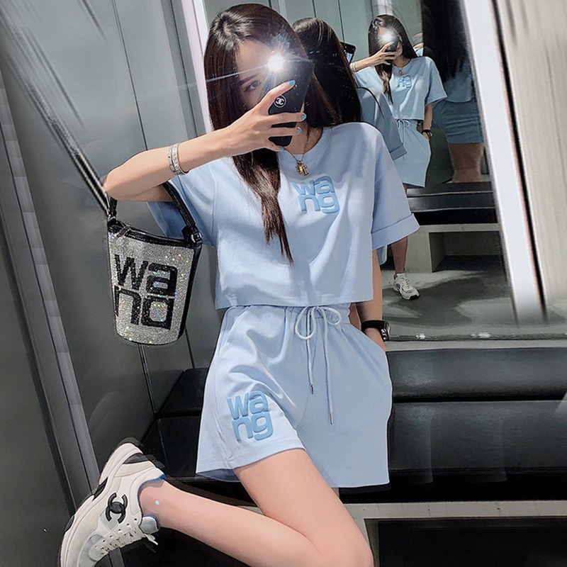 Picture of 2022 Spring and Summer New Korean Style Casual Sports Suit Women's Short Top Loose Slim Student Running Two-Piece Set