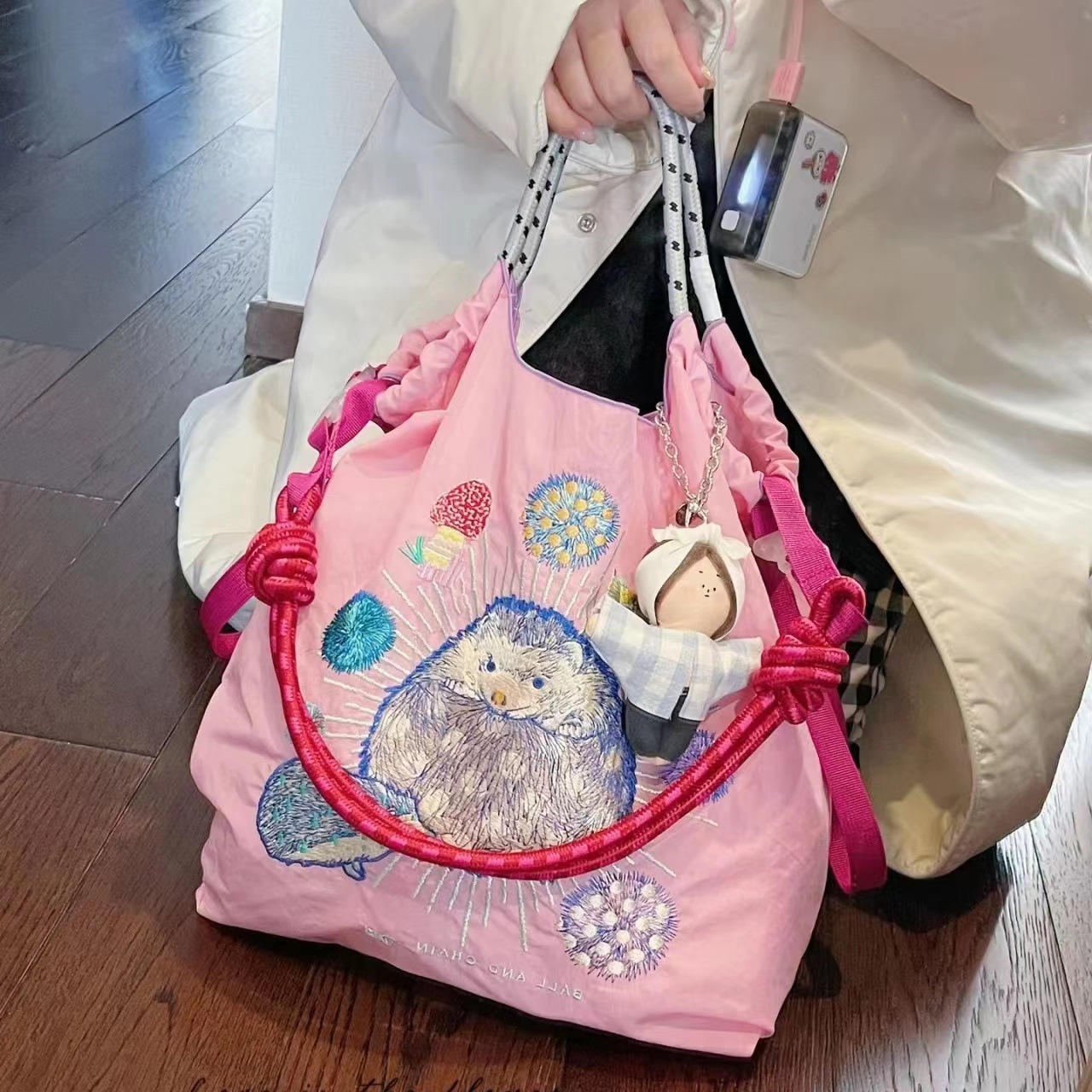 Picture of Japanese homemade ball chain eco-friendly shopping bag nylon embroidered hand canvas bag nylon shopping bag
