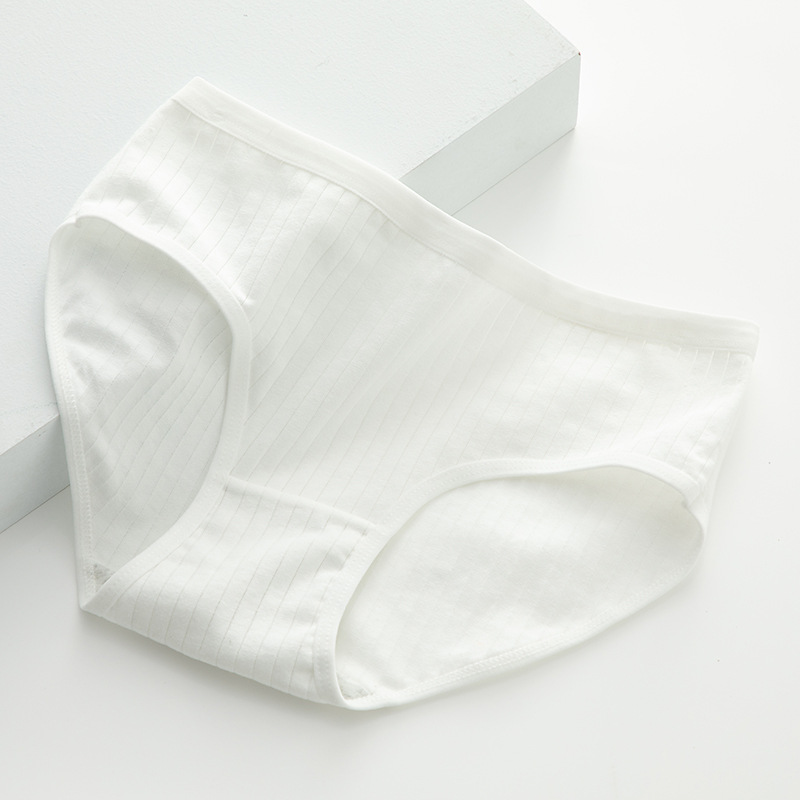 Picture of Japanese-style Molandi Simple Solid Color Underwear Women's Mid-waist Breathable Pure Cotton Crotch Sheath Thin Student Briefs