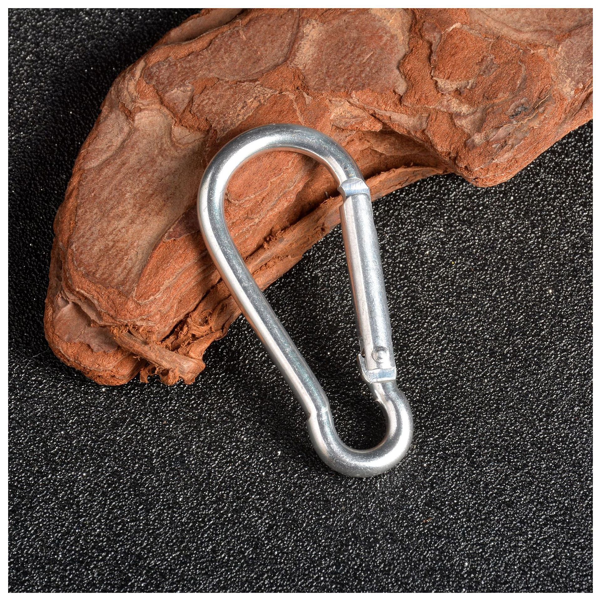 Picture of Gourd type No. 5 hanging buckle box bag buckle spring hook climbing kettle buckle LED light buckle aluminum alloy carabiner