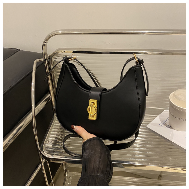 Picture of Bag Women's 2024 New Fashionable Autumn Popular Underarm Bag Korean-style All-match Western-style Women's Bag Niche Design Shoulder Bag