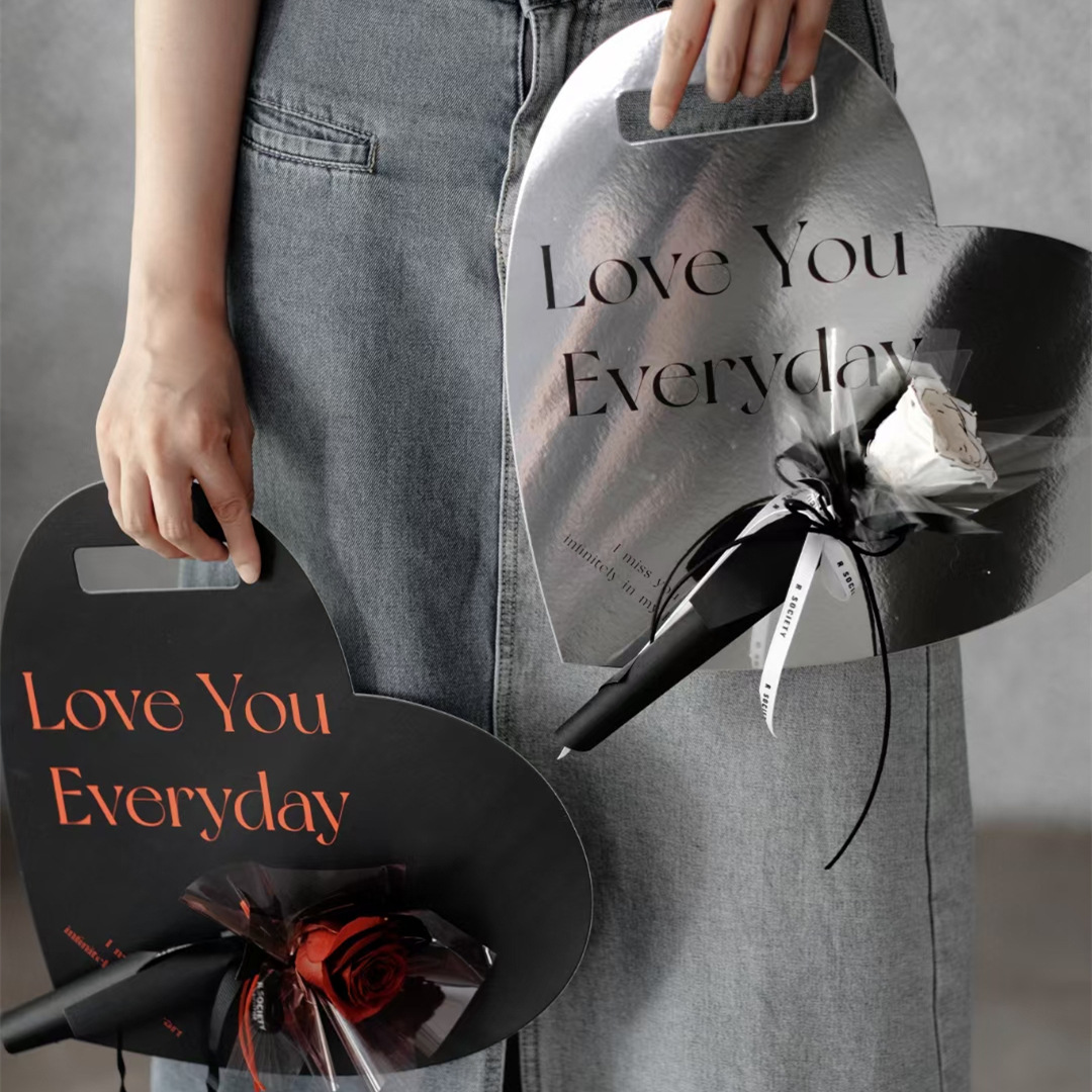 Single Rose Packaging Box Flower Handbag Mirror Bouquet Flower Arrangement Bag Chinese Valentine's Day Hand-Held Flower Box Heart Shape