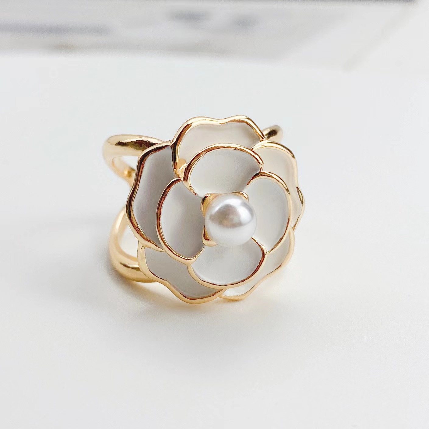 Picture of Silk Scarf Buckle Multifunctional New Camellia Versatile Corner Buckle Dual-Purpose Scarf Small Square Scarf Buckle Pearl Scarf Buckle