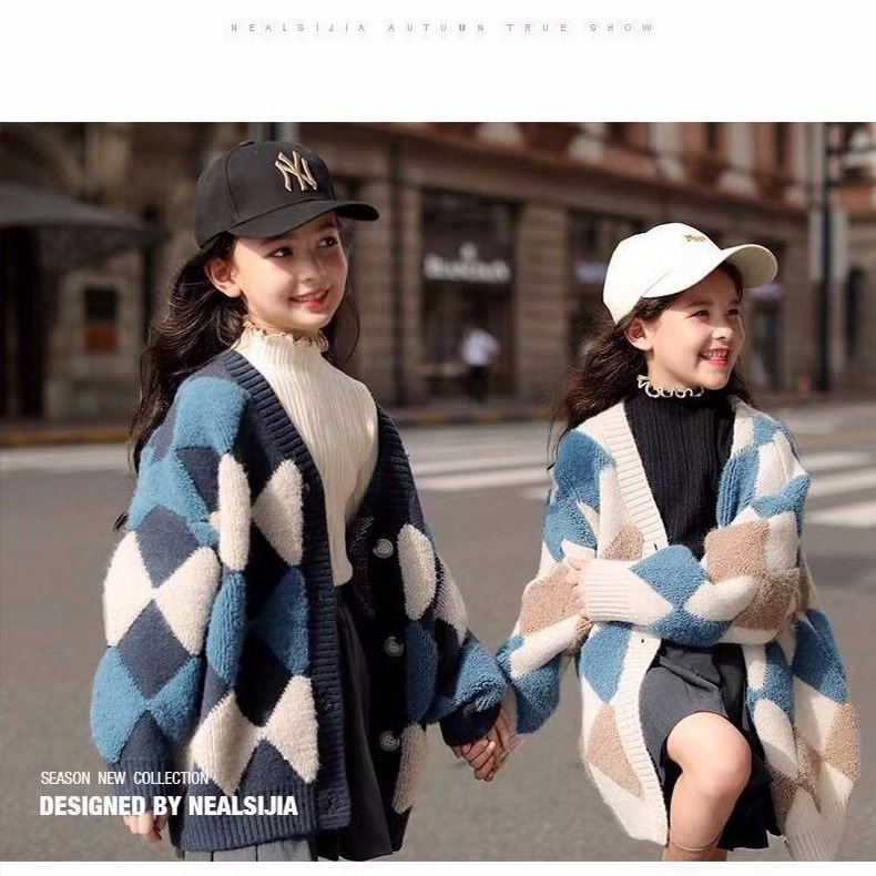 Picture of Spring Autumn Winter Big Children's Velvet Sweater Women's Sweater Knitted Sweater 2022 New Korean Style Thick Best Selling Children's Knitted Cardigan