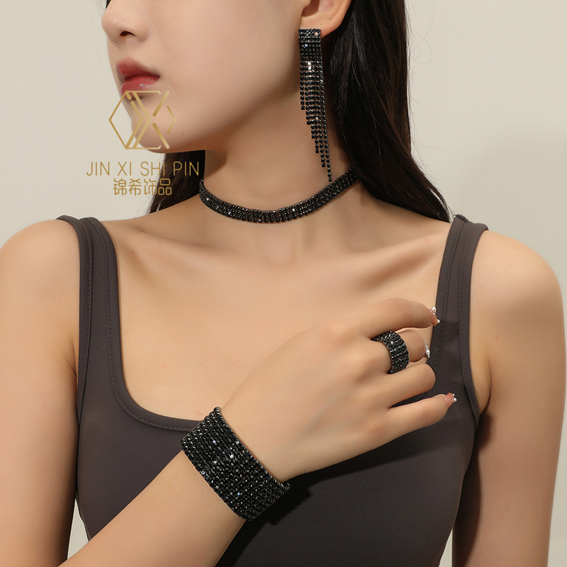 Cross-border foreign trade European and American fashion classic claw chain three-row rhinestone neck chain tassel earrings bracelet three-piece set combination