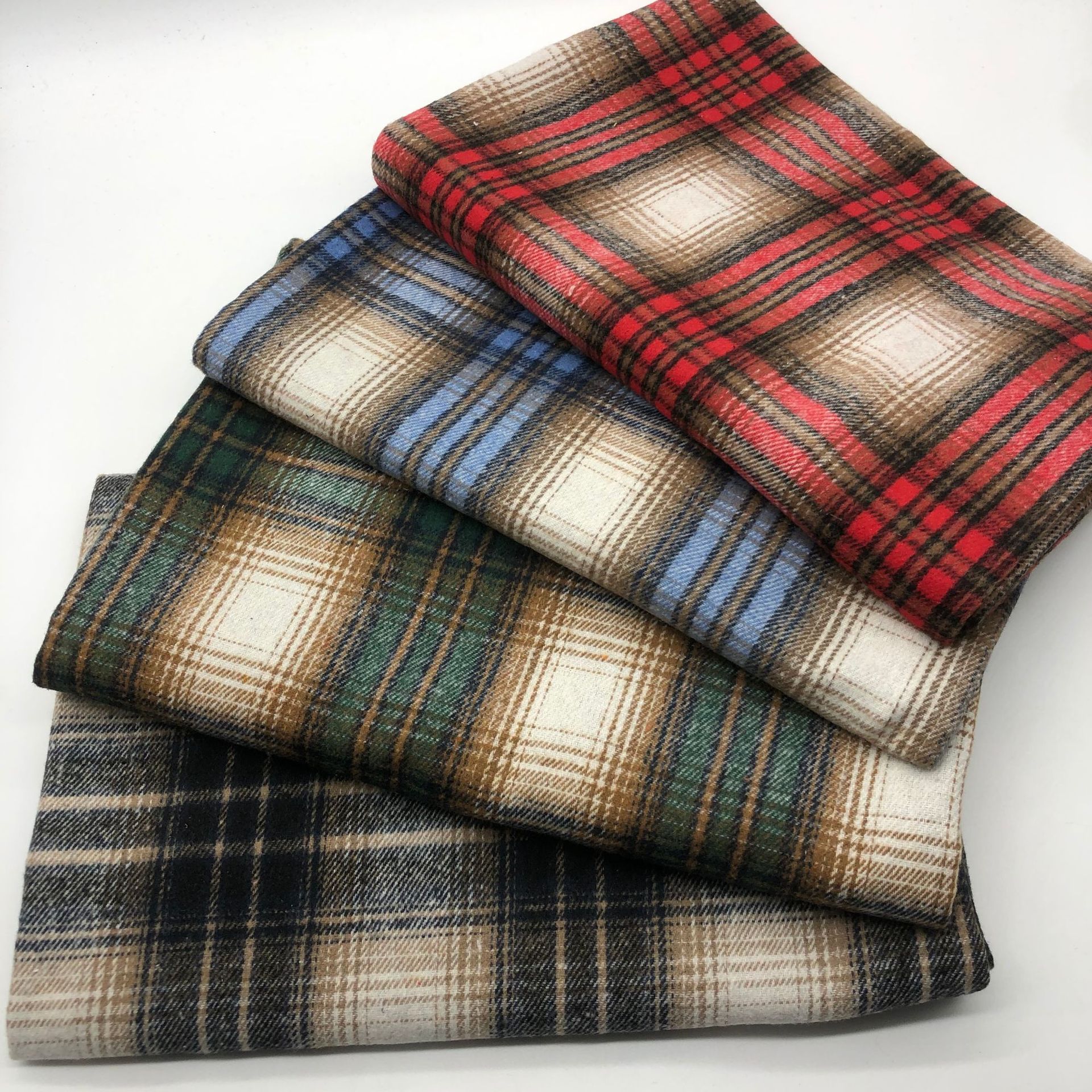 Autumn and Winter Thickeneded Tc Polyester-Cotton Yarn-Dyed Plaid Fabric, Brushed Plaid Shirt Fabric, Flannel Plaid Children's Clothing Fabric