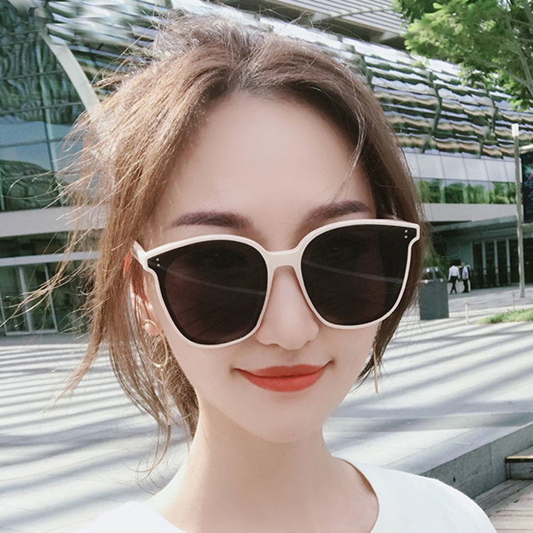 Picture of New GN sunglasses female net red with live hot sunglasses men's fashion UV protection sunglasses wholesale