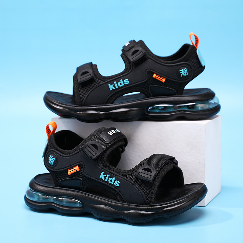 2025 New Summer Boys Sandals Korean Fashion Children's Beach Shoes Primary School Students Soft Sole Casual Sports Sandals