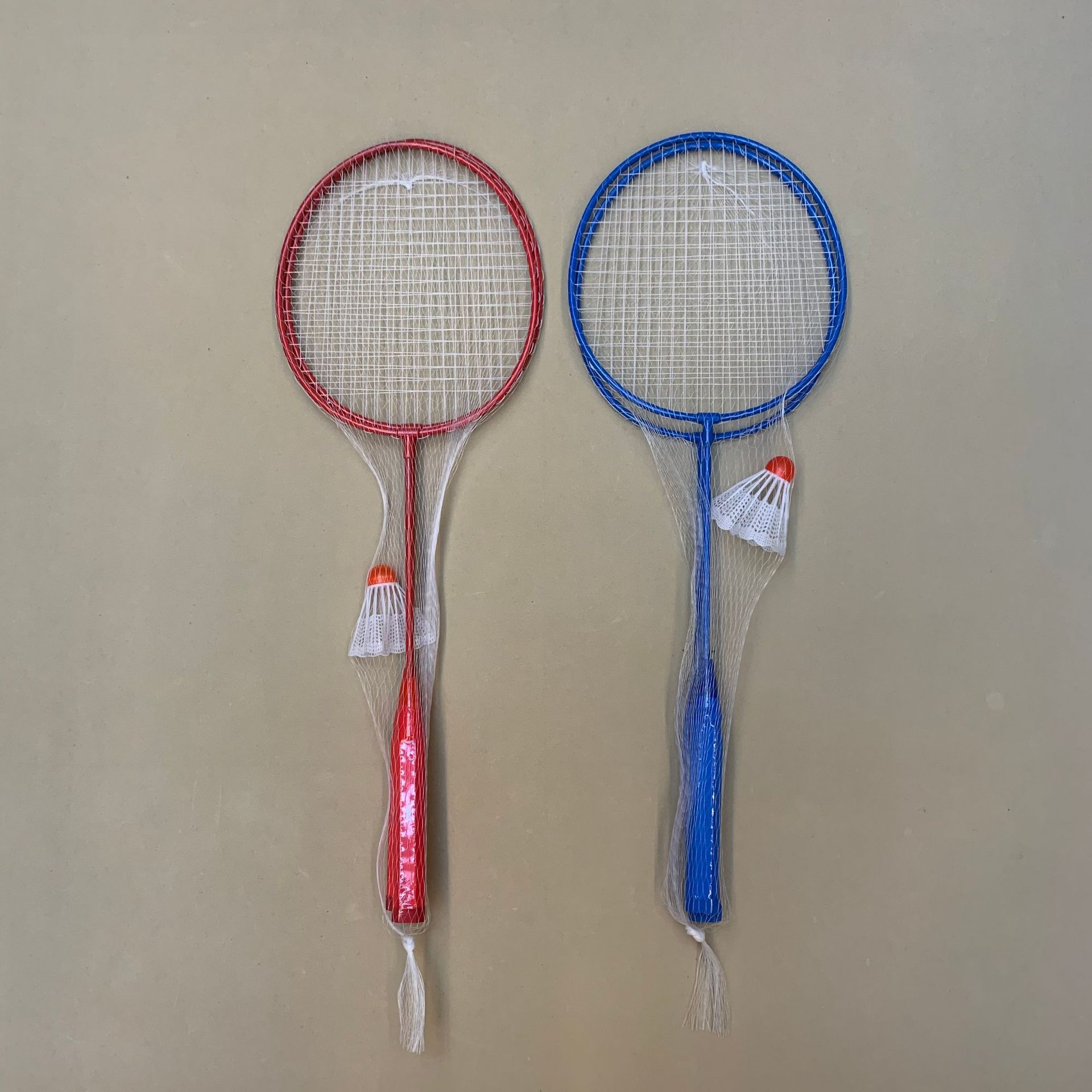 Factory wholesale spot badminton set beginner adult student 2 beat 1 ball ferroalloy mesh bag badminton racket