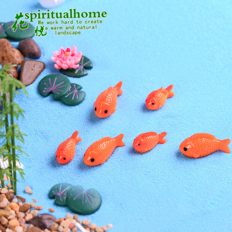 Picture of Micro-Landscape Simulation size red koi fish tank Ocean Beach landscaping resin creative decorations accessories small ornaments