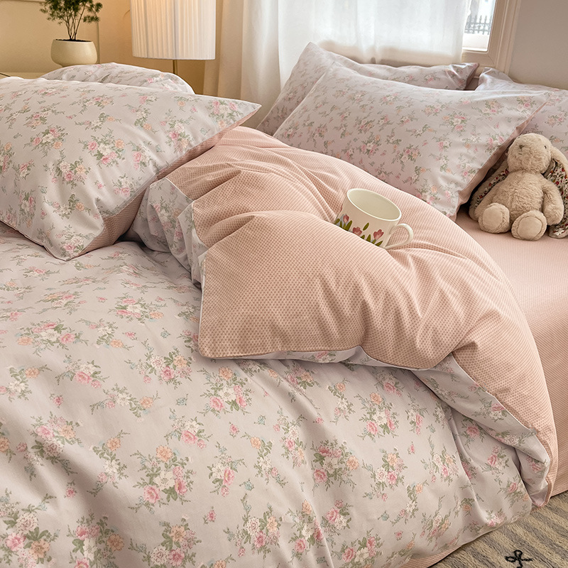Picture of 2025 New Spring & Fall 60 Small Floral Cotton Four-Piece Set Ins Style Pure Cotton Dormitory Bed Bed Sheets Quilt Cover Three-Piece Set