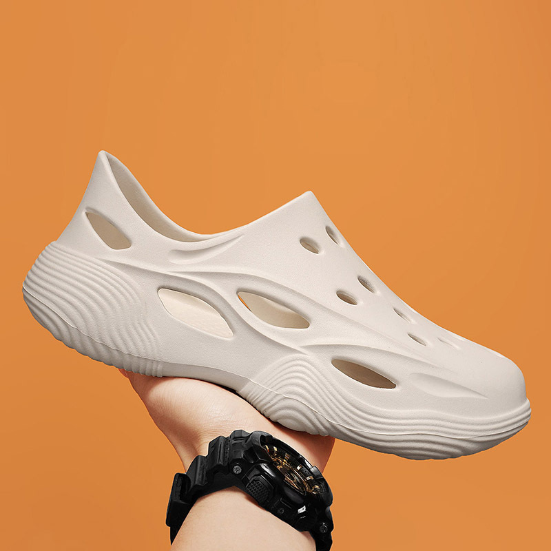 Cross-border plus size fashion casual men's shoes thick-soled hole shoes outdoor beach shoes closed toe sandals lazy slippers