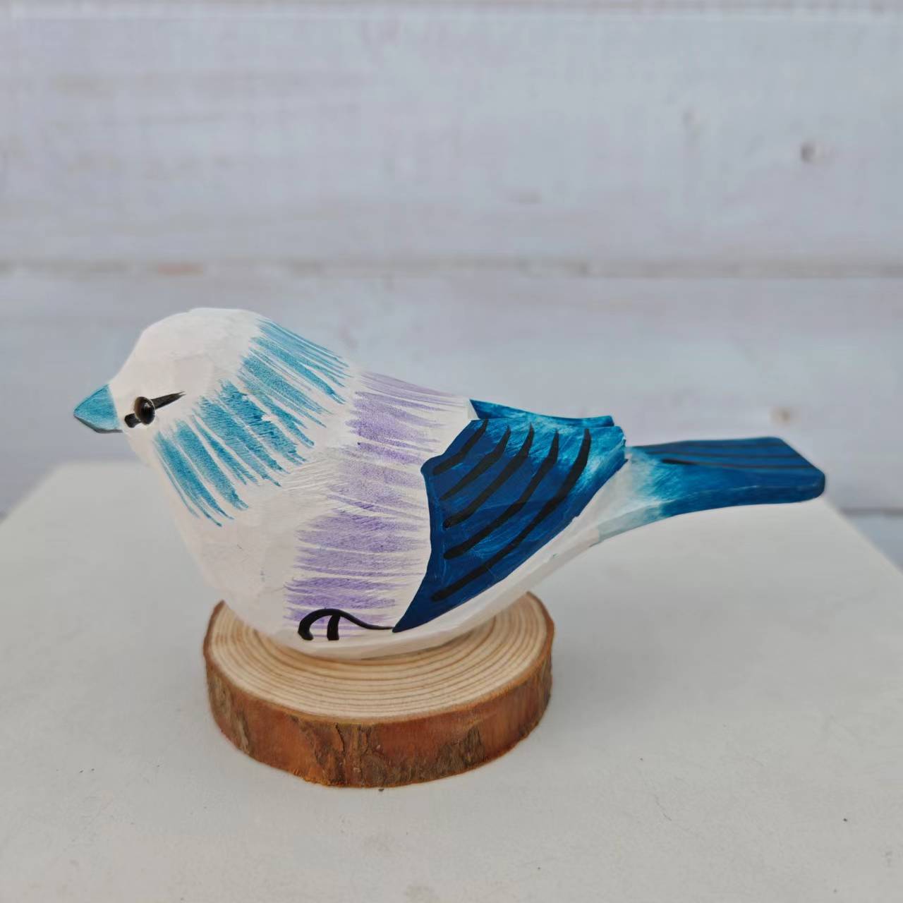 Picture of Bird Wood Carved Ornaments Cute Children's Toys Birthday Gift Hand Carved Colored Healing Desktop Ornaments Animals