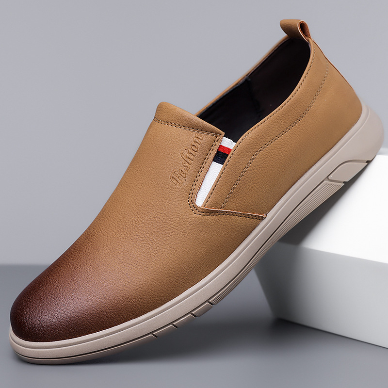 Autumn 2024 New Men's Daily Casual Leather Shoes Men's Soft Sole Soft Surface Foot Shoes Men's Love Shoes 8876