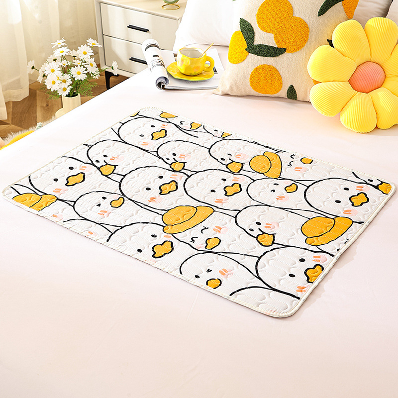 Picture of Comfortable Breathable Korean-style Cartoon Diaphragm Pad for Student Dormitory Anti-side Leakage Auntie Mat for Bedridden Elderly Non-slip Bed Mat