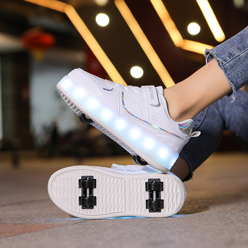 [Border Direct Sales] New Four-Wheel Heelys Shoelaces for Boys and Girls, Wheeled Shoes, Sliding Flats Hot Wheels Fly