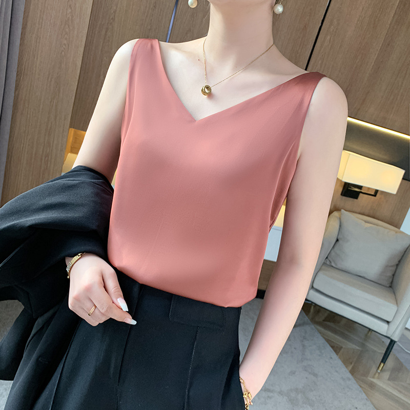 Picture of Cross-Border 2025 Summer New Plus-Size Women's Clothing White Base Layer Outerwear Inner Wear Women's Top Camisole