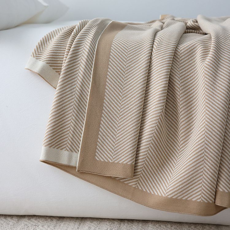 Nordic ins wind knitted blanket leisure sofa blanket blanket air conditioning blanket new factory in stock a generation of hair