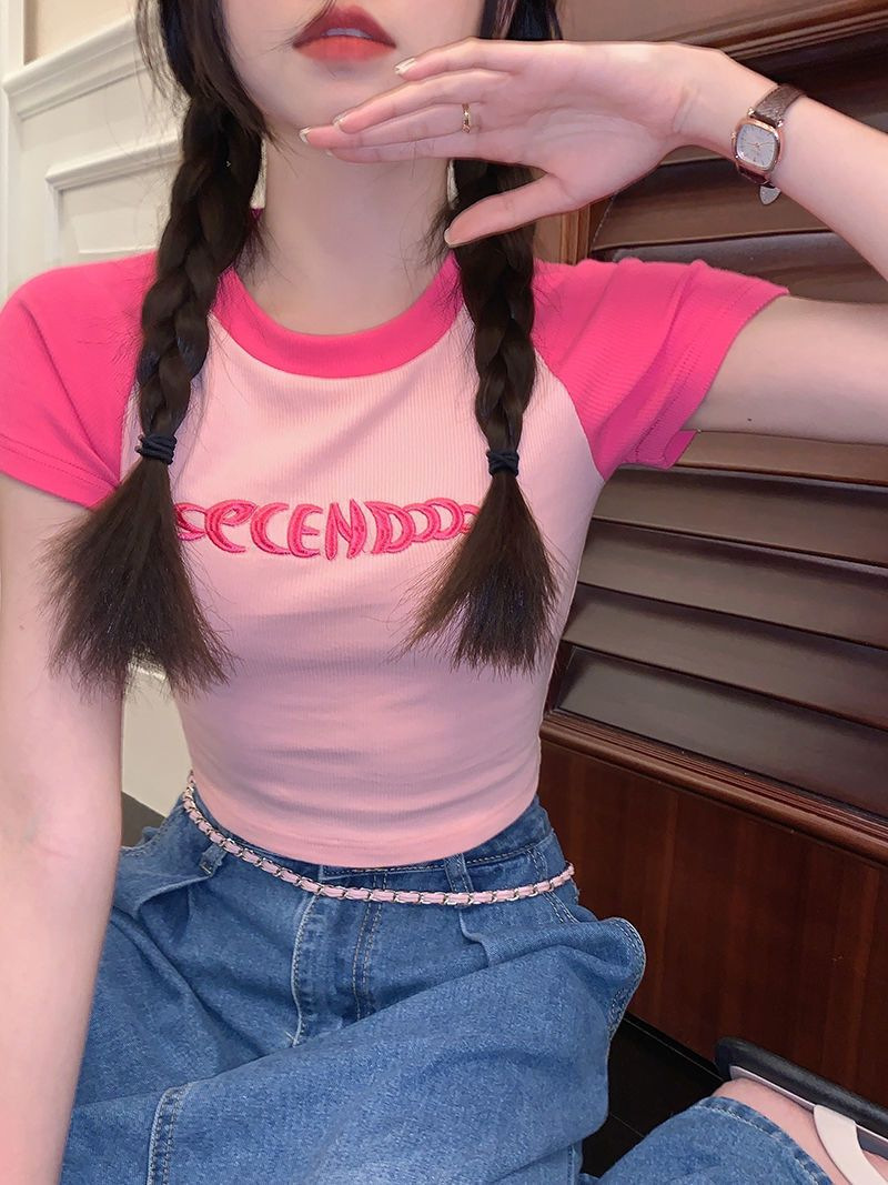 Embroidered Short-sleeved T-shirt Women's Summer Design Sense Niche Slim-fit Sweet Hot Girl Navel Short T-shirt Top Ins Trendy