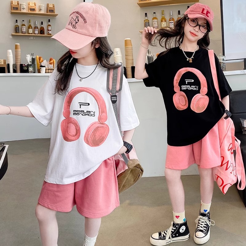 Girls Summer T-Shirt Suit for Older Children Summer New Korean Style Top Short-Sleeved Fashionable Shorts Two-Piece Set