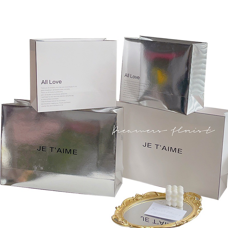 Huaying Chinese Valentine's Day Square Hand-Held Silver Thickeneded Cardboard Flower Hug Bag Floral Packaging Aluminum Film Balloon